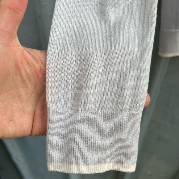 Club Monaco v neck sweater, XS - Picture 4 of 8